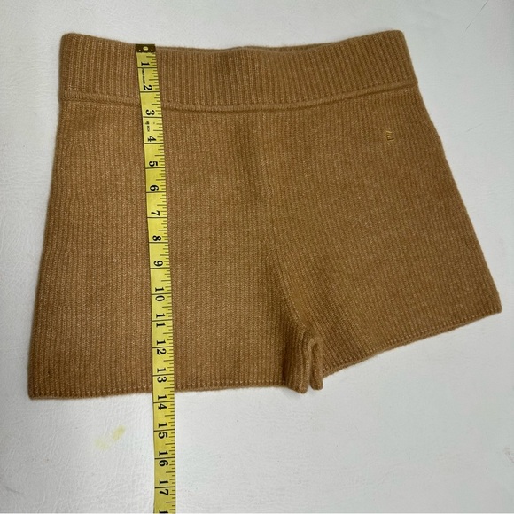 EVERLINE THE COZYSTRETCH SHORT SIZE L NWOT - Picture 4 of 10